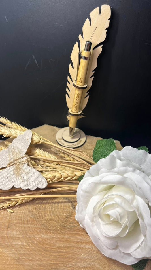 Porte-stylo personnalisable – Alliez douceur et élégance sur votre bureau